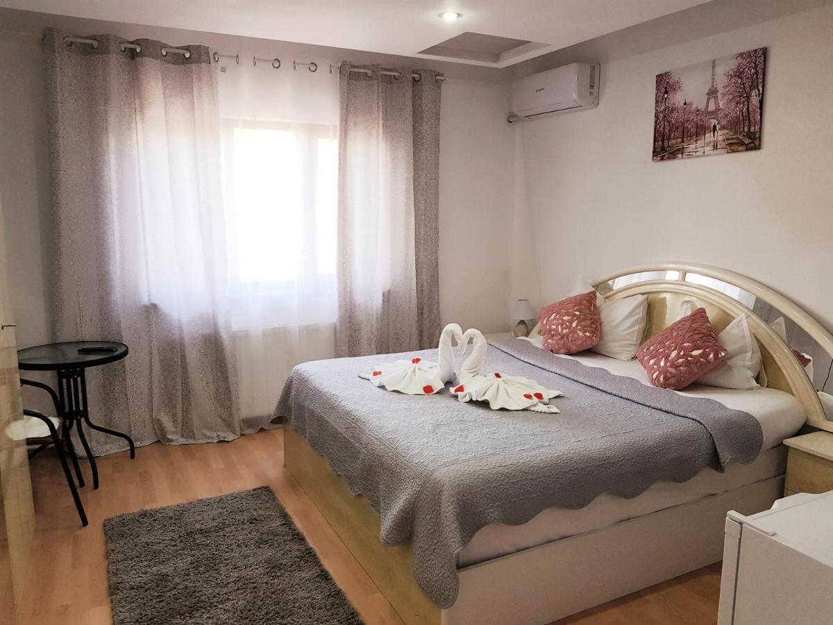 Pensiunea Red Rose Pensiune 4*